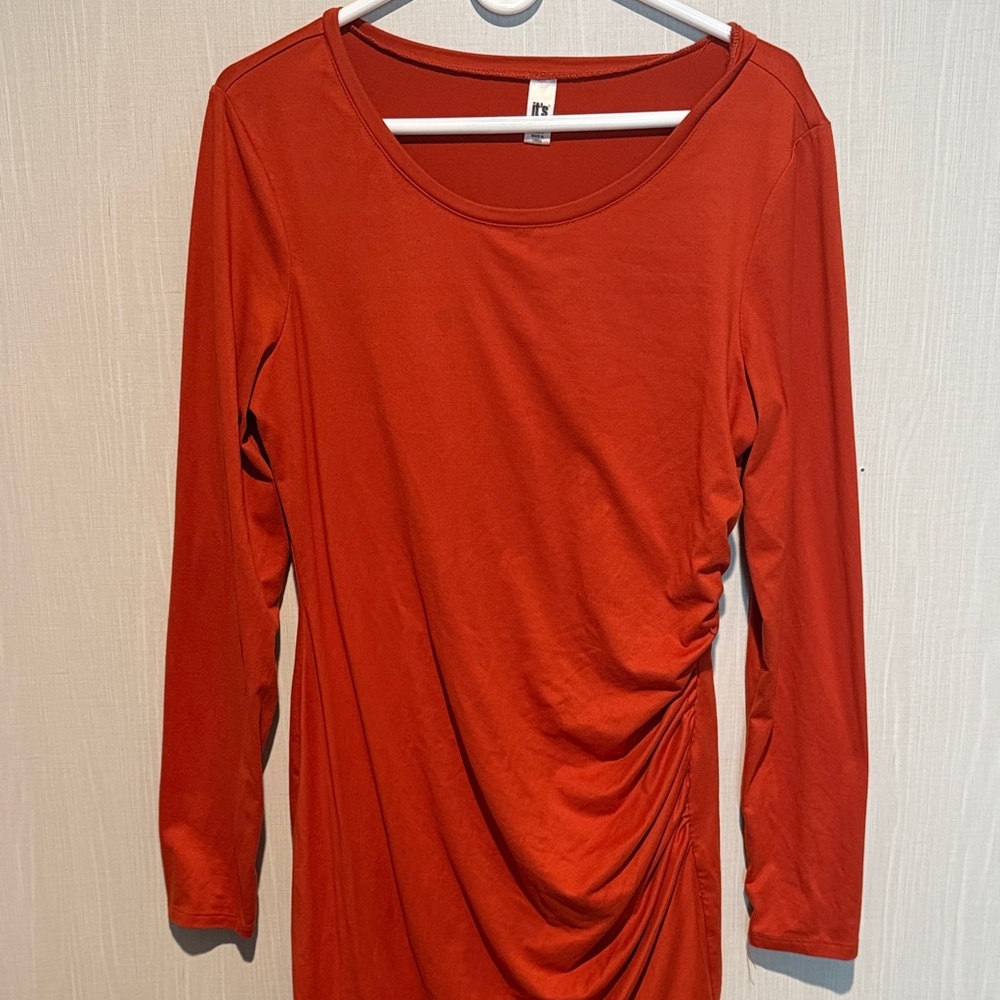 Long Sleeve Ruched Women's Top - Red